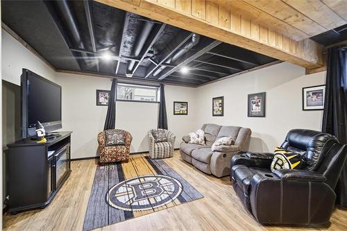 92 Margaret Swann Dr, Winnipeg, MB 