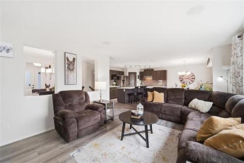 92 Margaret Swann Dr, Winnipeg, MB 
