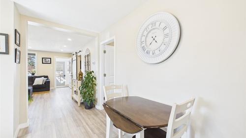 503 4Th Street, Cranbrook, BC - Indoor