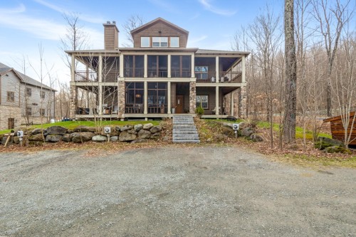Stationnement - 199 Rue Du Contour, Orford, QC - Outdoor With Deck Patio Veranda