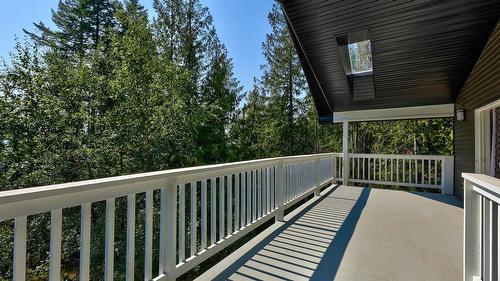 2725 Vickers Trail, Anglemont, BC - Outdoor With Exterior