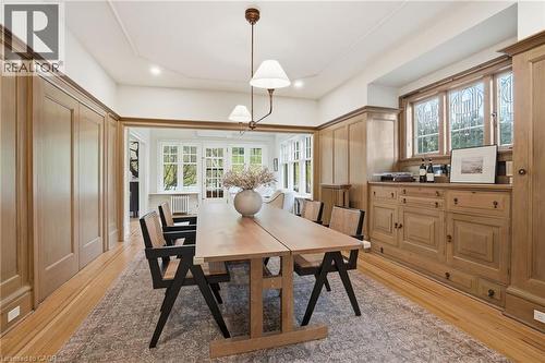 18 Inglewood Drive, Hamilton, ON - Indoor Photo Showing Dining Room
