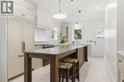18 Inglewood Drive, Hamilton, ON - Indoor