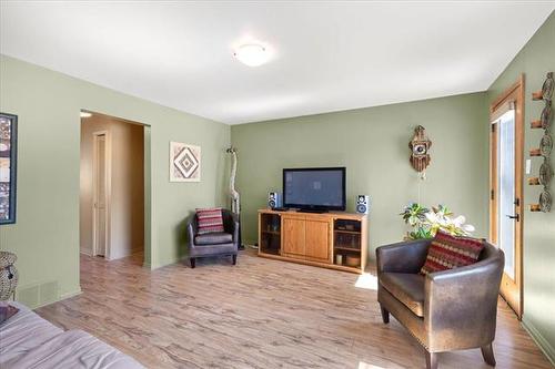 133 Riel Ave, Winnipeg, MB 