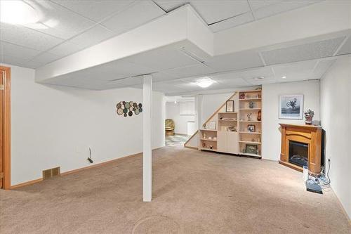 133 Riel Ave, Winnipeg, MB 