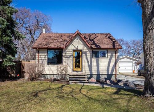 133 Riel Ave, Winnipeg, MB 