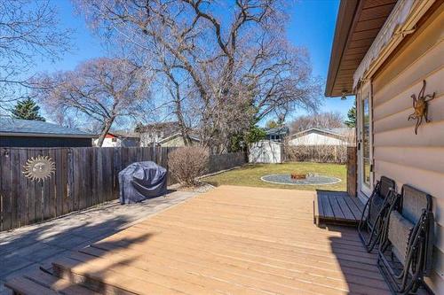133 Riel Ave, Winnipeg, MB 