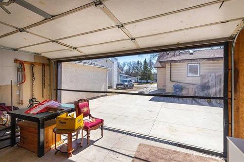 133 Riel Ave, Winnipeg, MB 