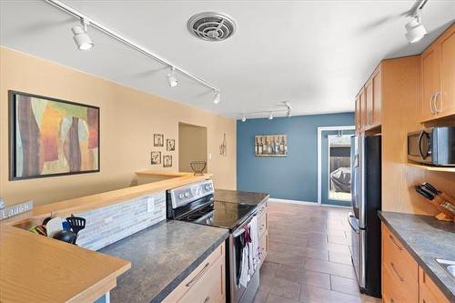133 Riel Ave, Winnipeg, MB 