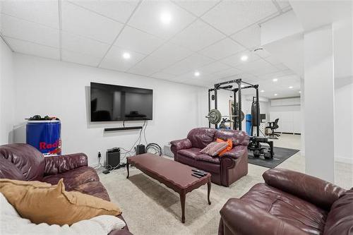 12 Glenthorne Cr, Winnipeg, MB 