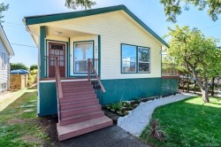792 12th St  Courtenay, BC V9N 1V4