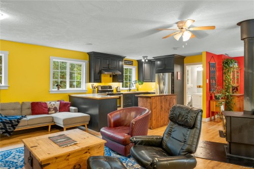 5708 River Valley Rd, Duncan, BC 