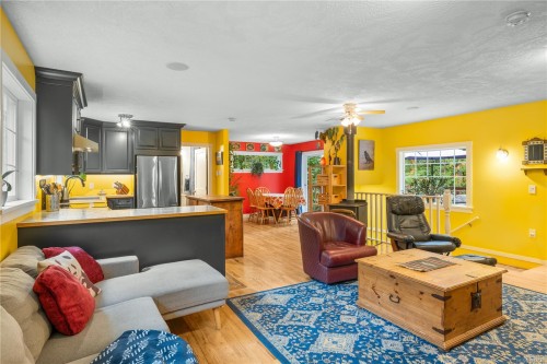 5708 River Valley Rd, Duncan, BC 