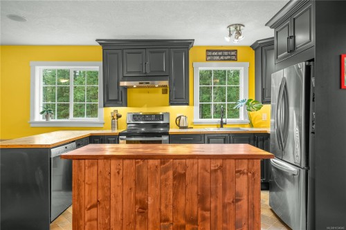 5708 River Valley Rd, Duncan, BC 