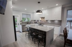 741 Snowdrop Ave Saanich, BC V8Z 2N3