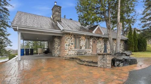 12490 25e Avenue  Saint-Georges, QC G5Y 6A8