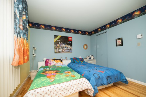 Bedroom - 1869 Rue De Livourne, Laval (Vimont), QC - Indoor Photo Showing Bedroom