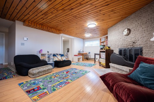 Game Room - 1869 Rue De Livourne, Laval (Vimont), QC - Indoor Photo Showing Living Room
