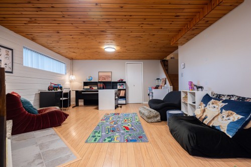 Game Room - 1869 Rue De Livourne, Laval (Vimont), QC - Indoor