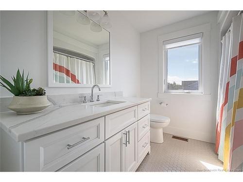 42 Golden Eagle Dr, Hanwell, NB 
