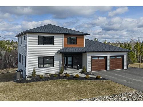 42 Golden Eagle Dr, Hanwell, NB 