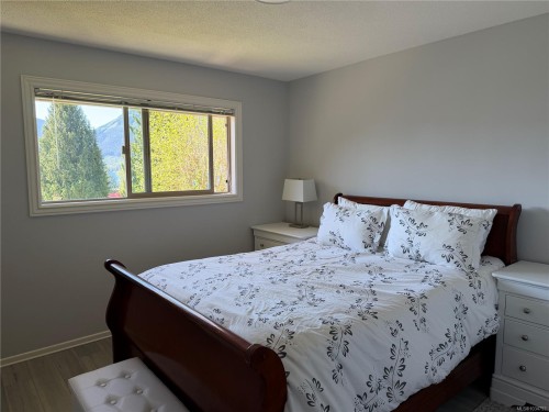 703 Nigei St, Port Alice, BC 
