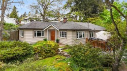 180 Island Hwy View Royal, BC V9B 1G2