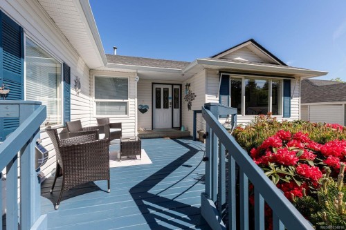 1076 Springbok Rd, Campbell River, BC 