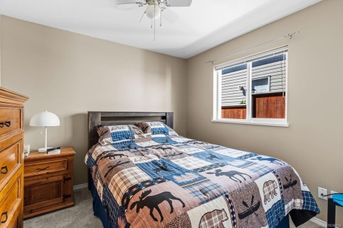 1076 Springbok Rd, Campbell River, BC 