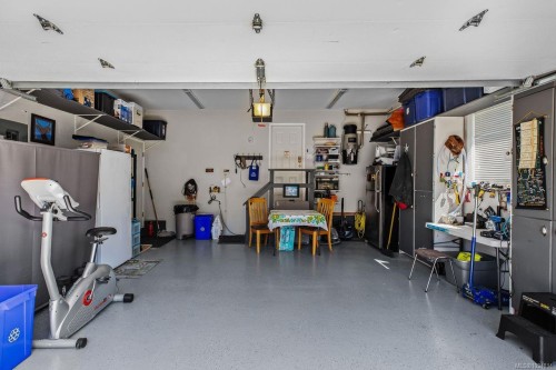 1076 Springbok Rd, Campbell River, BC 