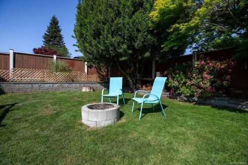 1076 Springbok Rd, Campbell River, BC 