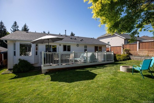 1076 Springbok Rd, Campbell River, BC 
