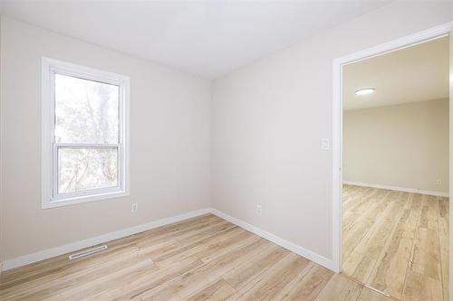 1460 Logan Ave, Winnipeg, MB 