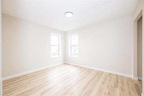 1460 Logan Ave, Winnipeg, MB 