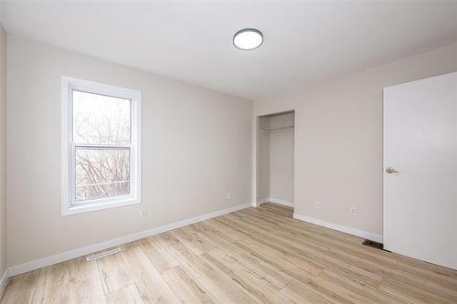 1460 Logan Ave, Winnipeg, MB 