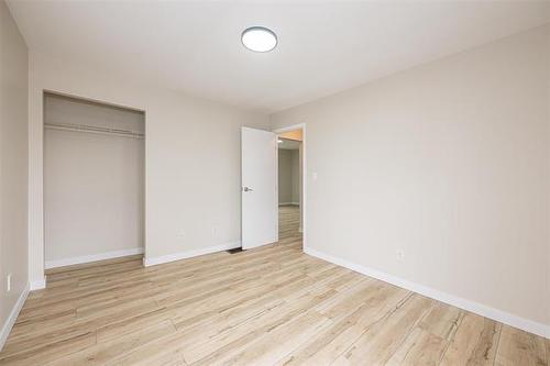 1460 Logan Ave, Winnipeg, MB 
