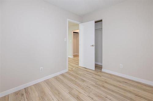 1460 Logan Ave, Winnipeg, MB 