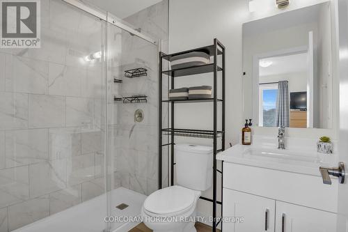 56 - 405 Myers Road, Cambridge, ON - Indoor Photo Showing Bathroom