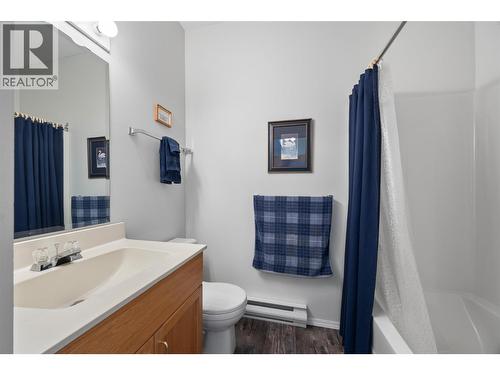 3935 Eagle Bay Road Unit# 7B, Eagle Bay, BC - Indoor Photo Showing Bathroom
