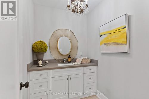 3047 Grenville Drive, Mississauga, ON - Indoor Photo Showing Bathroom