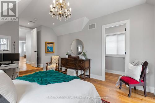 3047 Grenville Drive, Mississauga, ON - Indoor Photo Showing Bedroom