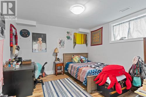 3047 Grenville Drive, Mississauga, ON - Indoor Photo Showing Bedroom