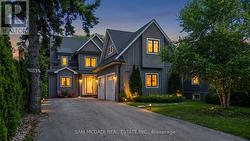 3047 GRENVILLE DRIVE  Mississauga, ON L5A 2P6