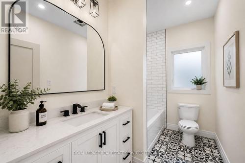 99 Tall Pines Drive, Tiny, ON - Indoor Photo Showing Bathroom