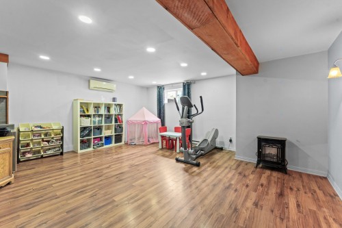 Family Room - 42 Rue Xavier, Saint-Lin/Laurentides, QC - Indoor