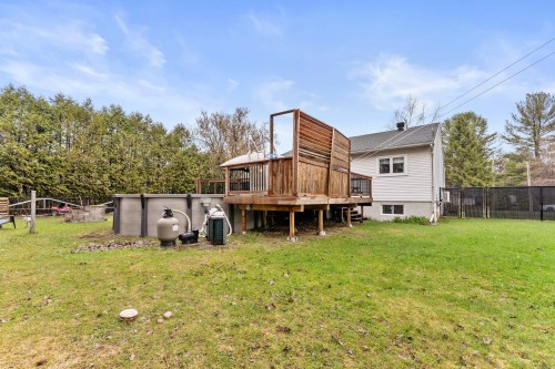 Courtyard - 42 Rue Xavier, Saint-Lin/Laurentides, QC - Outdoor