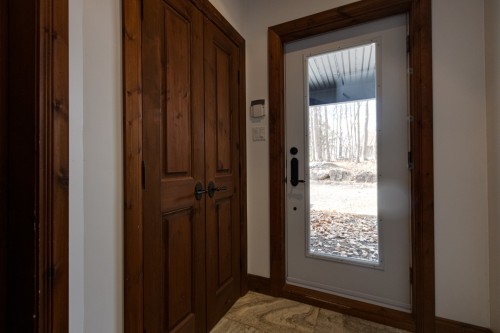 Hall d'entrée/Vestibule - 1661 Rue Des Tangaras, Prévost, QC - Indoor Photo Showing Other Room