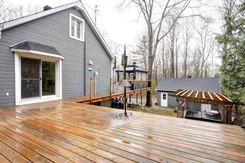 Patio - 18 Rue Marcel, Saint-Hippolyte, QC - Outdoor With Exterior