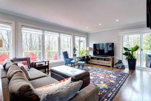 Living Room - 18 Rue Marcel, Saint-Hippolyte, QC - Indoor Photo Showing Living Room