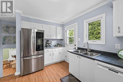 2681 Moncton Road, Ottawa, ON - Indoor Photo Showing Kitchen With Double Sink